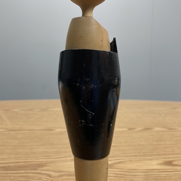 Traditional Wood Japanese Tall Lady Doll - Picture 5 of 5